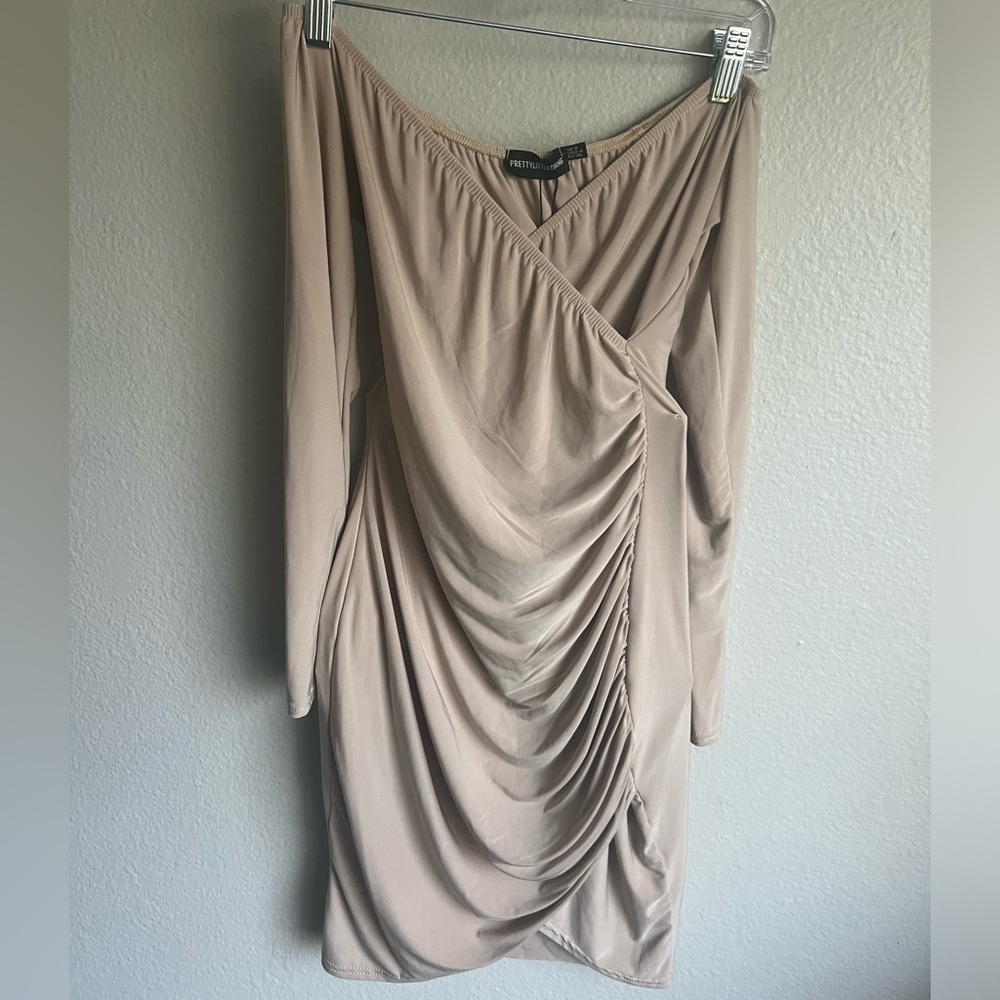 Shape Stone Slinky Ruched Detail Bardot Dress. Size 8. Pretty little thing.